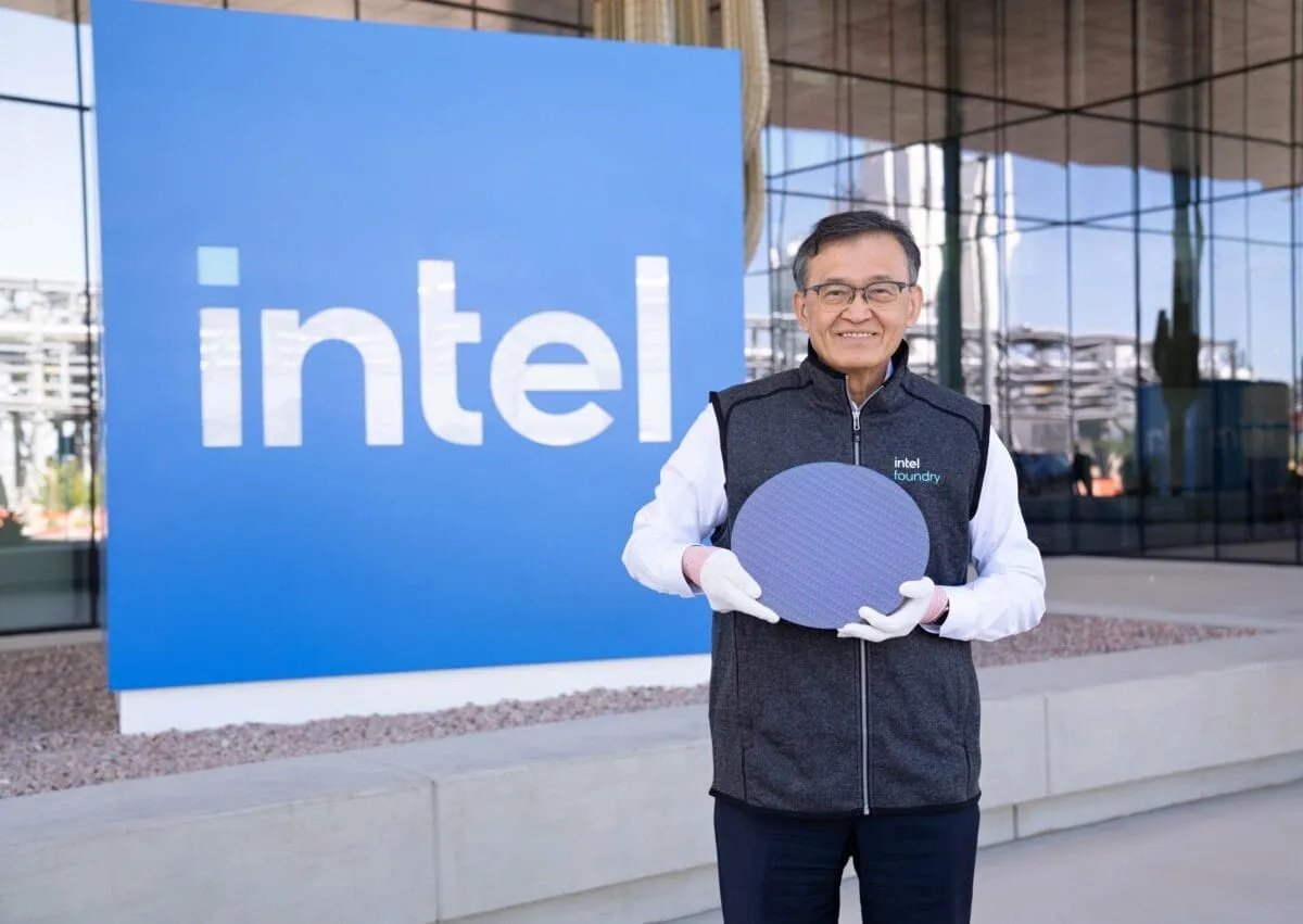 英特爾 18A 晶圓與 Core Ultra Series 3 製程技術